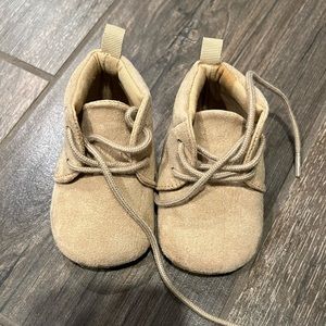 Old Navy Tan Boots